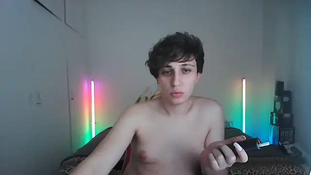 HoneyValentine online show from 07/01/26, 07:24