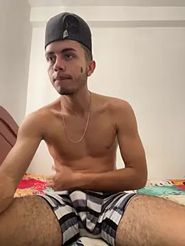 Snapshot of Thiago_ferrety chatting on 03/05/26, 07:10 Thiago ferrety online show from 03/05/26, 07:10