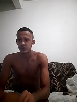 Magrinhodelicia011 online show from 04/02/26, 12:30
