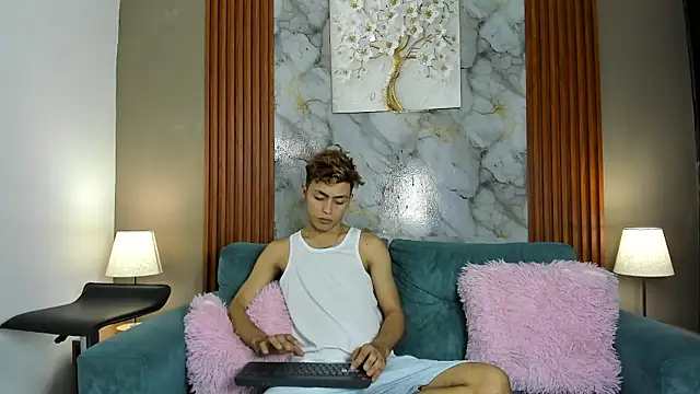 AVENGER BOYS2026 online show from 03/02/26, 07:32