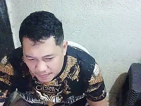 UrAsianGuy90 online show from 04/16/26, 10:38