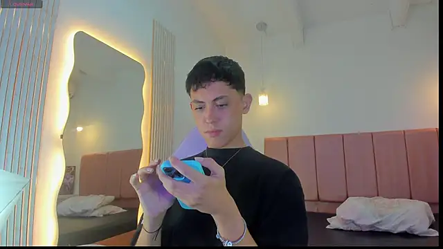 Iamcami  online show from 02/04/26, 07:09