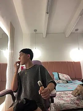 Iamcami  online show from 02/26/26, 06:51