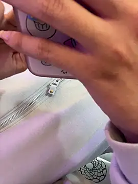 Iamcami  online show from 03/06/26, 07:10