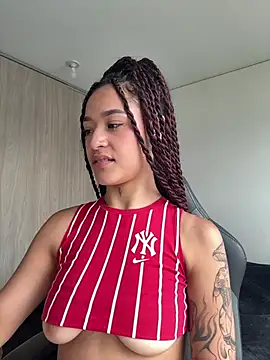 crystal dlun online show from 03/05/26, 07:10