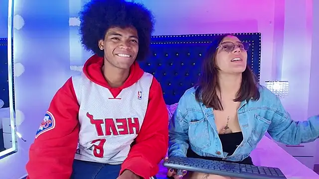 Cristal and luke online show from 05/01/26, 03:22