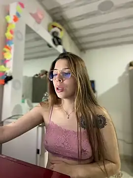 NatalyPinky online show from 04/11/26, 12:15