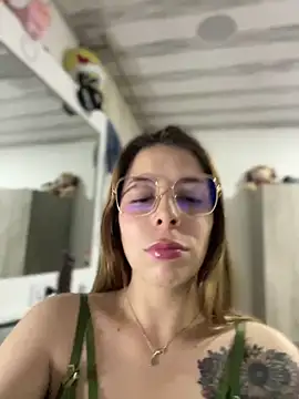NatalyPinky online show from 05/15/26, 10:50