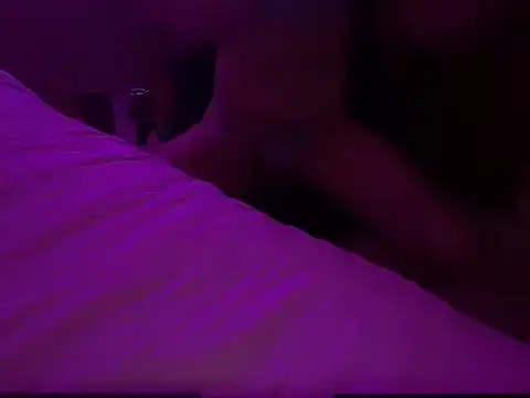 Snapshot of WarmSound chatting on 01/07/26, 08:06 WarmSound online show from 01/07/26, 08:06