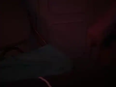 Snapshot of WarmSound chatting on 01/11/26, 07:57 WarmSound online show from 01/11/26, 07:57