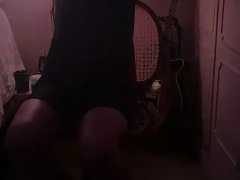 Snapshot of WarmSound chatting on 02/03/26, 06:40 WarmSound online show from 02/03/26, 06:40