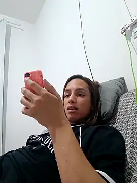 ofjuliaa online show from 02/16/26, 05:47