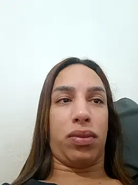 ofjuliaa online show from 02/18/26, 02:24