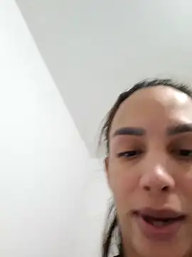 ofjuliaa online show from 02/24/26, 07:45