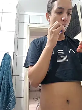 ofjuliaa online show from 02/25/26, 05:33