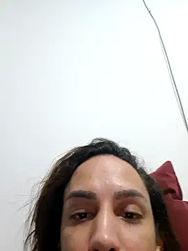 ofjuliaa online show from 04/12/26, 11:54