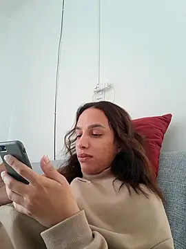 ofjuliaa online show from 05/11/26, 04:59