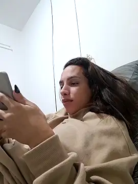 ofjuliaa online show from 05/30/26, 06:10