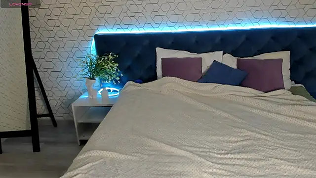 desiree doll online show from 03/03/26, 01:12