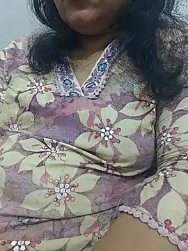 piryasharma005 online show from 05/07/26, 03:06