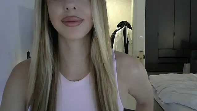 LizaSweetyq online show from 03/04/26, 09:04