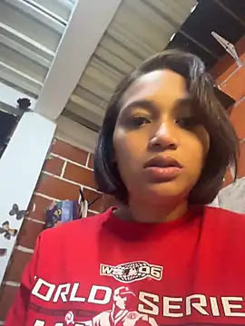 Snapshot of HannaSteyl chatting on 06/06/26, 12:21 HannaSteyl online show from 06/06/26, 12:21