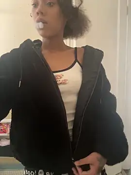 Tamiii420 online show from 02/27/26, 03:01