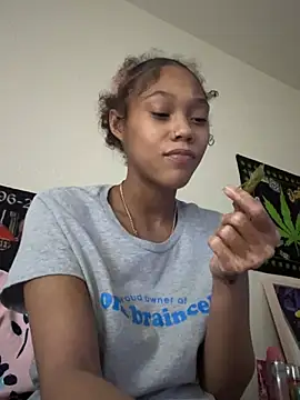 Tamiii420 online show from 04/19/26, 06:10