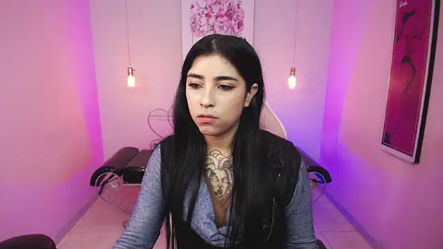 Adri gomez x online show from 04/21/26, 11:49