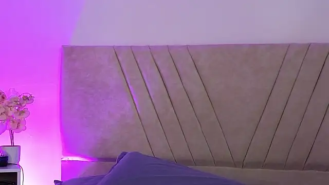 DulceRouss  online show from 03/26/26, 11:49