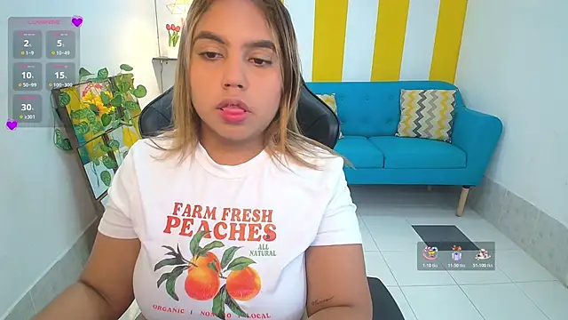 Snapshot of esmeralda_cuisman chatting on 02/19/26, 11:39 esmeralda cuisman online show from 02/19/26, 11:39