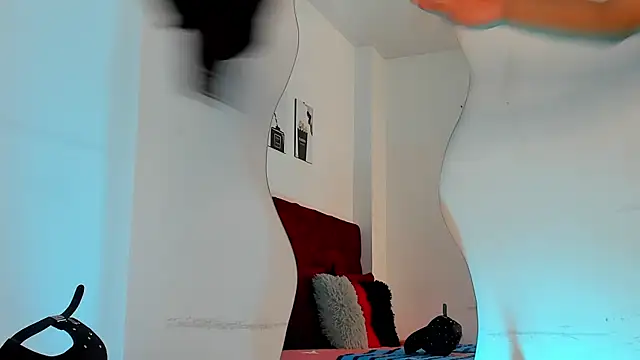 Liamsubtle01 online show from 05/10/26, 11:04