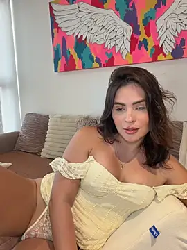 SofiaGomez444 online show from 04/06/26, 04:52