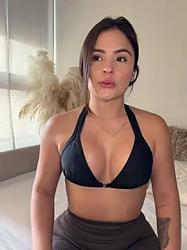 SofiaGomez444 online show from 06/03/26, 04:01