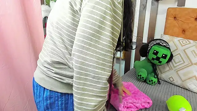 MeowMota  online show from 07/21/26, 06:43