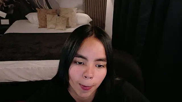 SofiaMante  online show from 04/21/26, 02:51