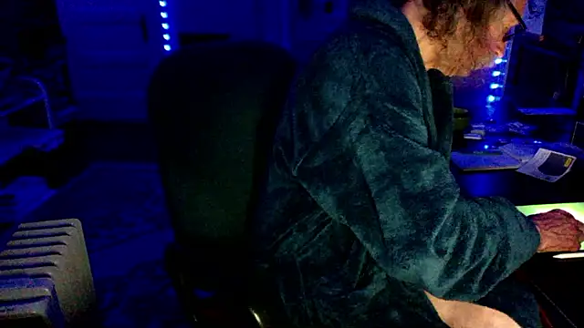 LickYourYoni online show from 04/07/26, 01:22