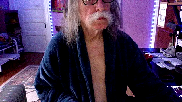 LickYourYoni online show from 04/13/26, 02:44