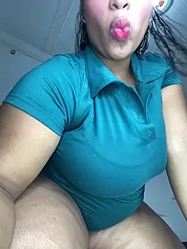 Snapshot of NataliaMillers chatting on 02/22/26, 06:02 NataliaMillers online show from 02/22/26, 06:02