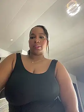 Snapshot of NataliaMillers chatting on 06/05/26, 11:32 NataliaMillers online show from 06/05/26, 11:32
