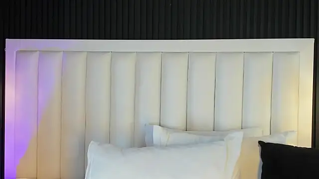 PandoraMiller online show from 04/14/26, 05:08