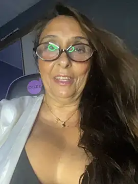 Snapshot of Annalua73 chatting on 01/15/26, 12:26 Annalua73 online show from 01/15/26, 12:26