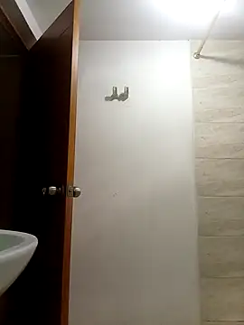 aunstin mohamme online show from 04/12/26, 09:53