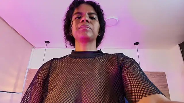 Snapshot of Ellie-Alves chatting on 07/28/26, 01:54 Ellie-Alves online show from 07/28/26, 01:54