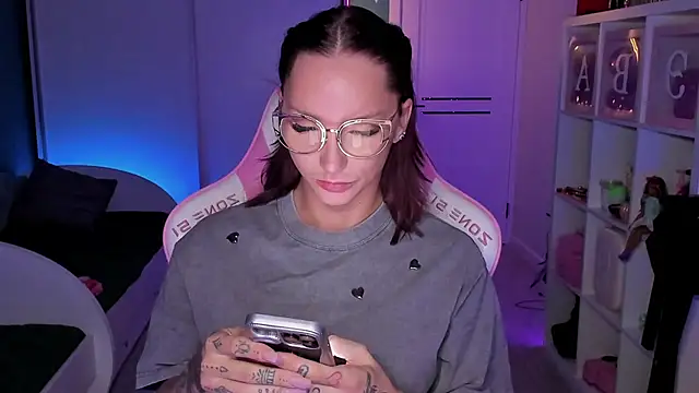 SibylVex online show from 02/06/26, 03:48