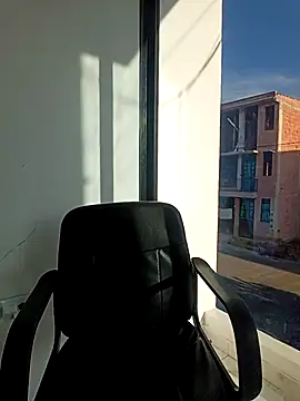 Alejandra N online show from 02/05/26, 12:10