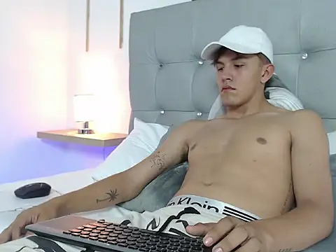 Snapshot of johnny_blake_ chatting on 02/11/26, 06:57 johnny blake online show from 02/11/26, 06:57