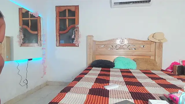 bratz glloe online show from 04/21/26, 02:37