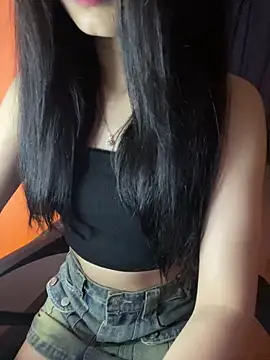 Snapshot of Jennybae23 chatting on 03/01/26, 04:53 Jennybae23 online show from 03/01/26, 04:53