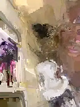 BigAndBeaut online show from 04/20/26, 06:27